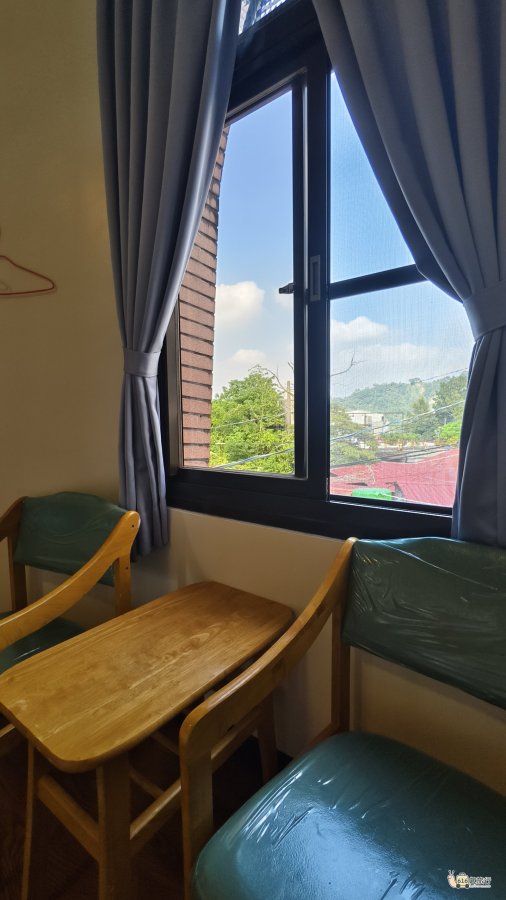 溪畔老樹二館客房